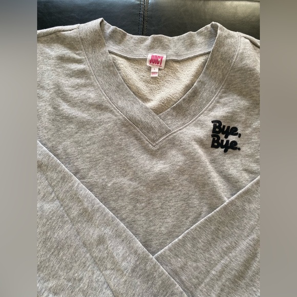 Juicy Couture Oversized Sweatshirt - Picture 2 of 3